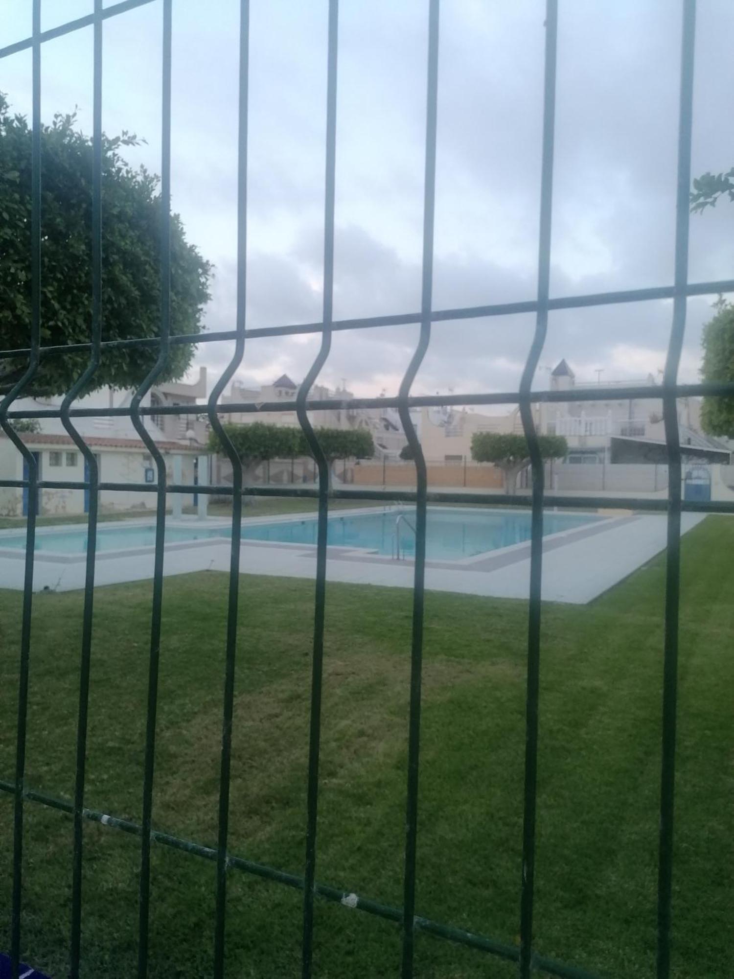 Z&R - Alcyone Villa Torrevieja Buitenkant foto