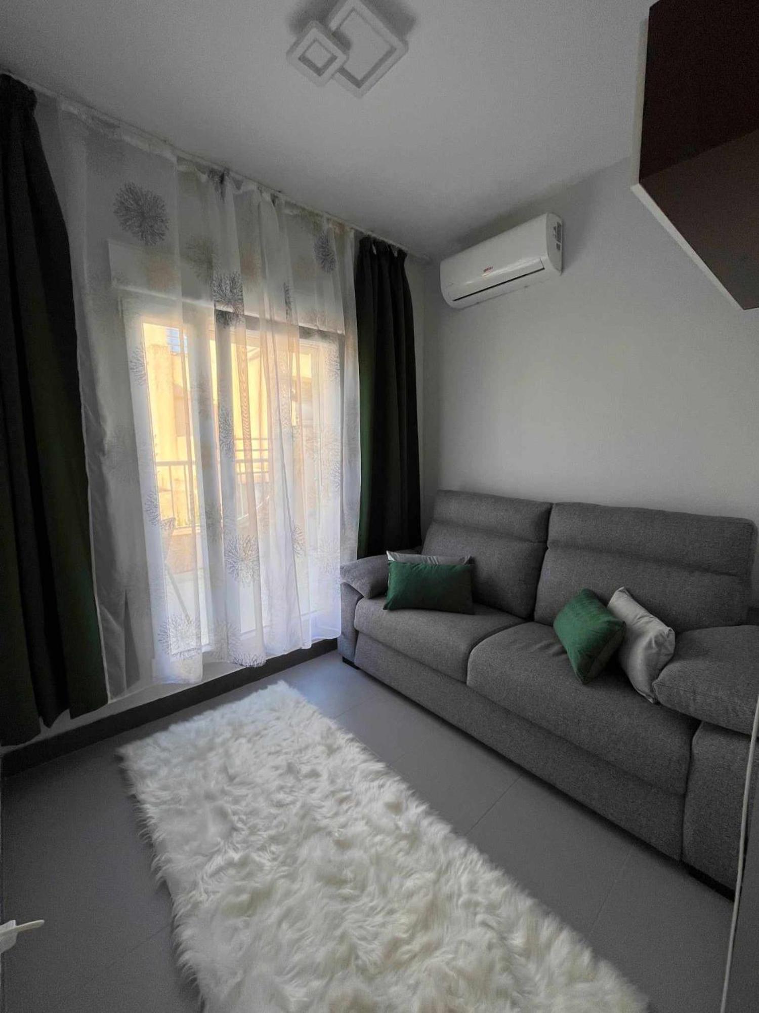 Z&R - Alcyone Villa Torrevieja Buitenkant foto