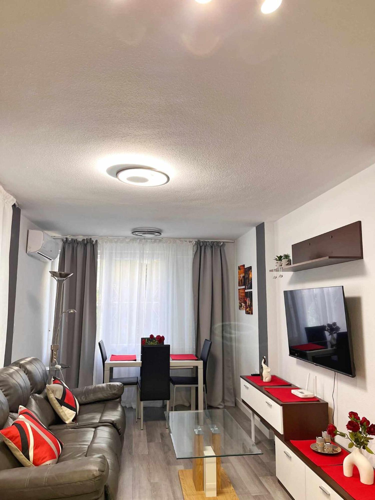 Z&R - Alcyone Villa Torrevieja Buitenkant foto
